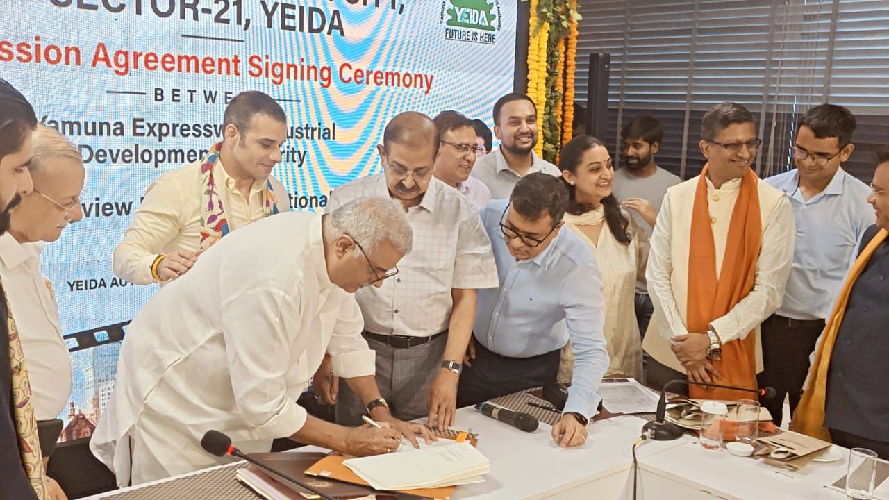 बड़ी ख़बर : ग्रेटर नोएडा में फिल्म सिटी , बोनी कपूर और भूटानी ग्रुप का ऐतिहासिक समझौता