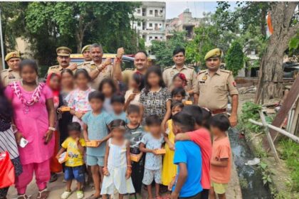 रक्षाबंधन पर एसीपी प्रवीण कुमार सिंह ने छलेरा की झुग्गियों में मनाया त्योहार