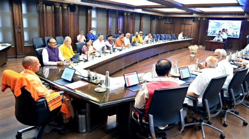 नोएडा एयरपोर्ट के विस्तार को मिली मंजूरी, यूपी कैबिनेट ने 3286 हेक्टेयर जमीन खरीदने का प्रस्ताव पास किया