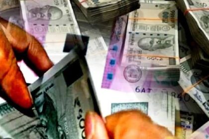 लखनावली गांव में हवाला के 18 लाख रुपये बरामद , पुलिस जांच में जुटी