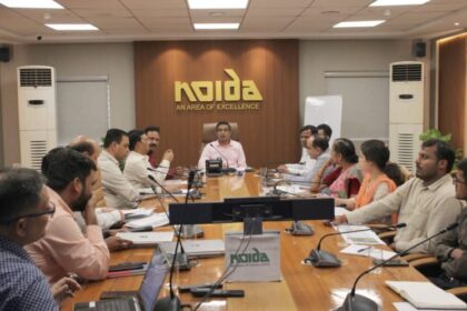 नोएडा में 28 बिल्डरों के खिलाफ सख्त कार्रवाई: संपत्ति सीलिंग और प्लॉट निरस्तीकरण की प्रक्रिया शुरू