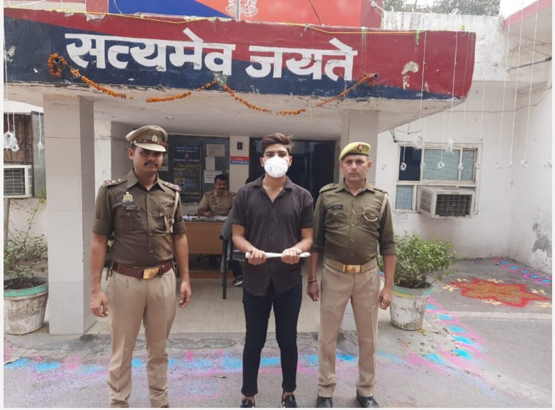 नोएडा में प्यार का खून: पति ने पत्नी को चाकू मारा, रिश्ते हुए तार-तार