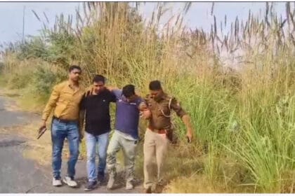 रबूपुरा भीखनपुर गांव में ट्रैक्टर विवाद में हत्या, पुलिस मुठभेड़ में दो बदमाश घायल