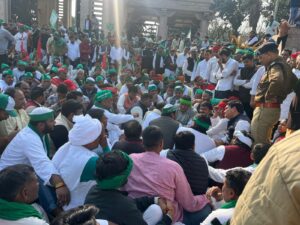 Noida News : गौतमबुद्ध नगर किसान आंदोलन, 7 दिन का अल्टीमेटम समझौता हुआ लेकिन प्रदर्शन जारी जानिए पूरा मामला ?