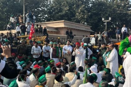 ग्रेटर नोएडा किसान आंदोलन: 23 किसानों की रिहाई, सीसीटीवी और कॉल डिटेल ने खोला रास्ता