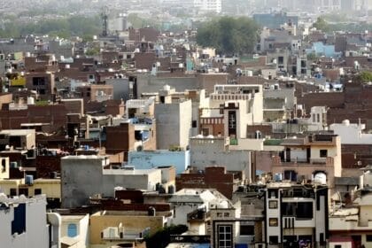 ग्रेटर नोएडा वेस्ट में अवैध कॉलोनियों पर शिकंजा: राष्ट्रीय हरित प्राधिकरण के आदेश पर कार्रवाई की तैयारी !