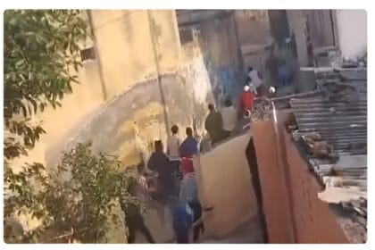 ग्रेटर नोएडा के बिसहाड़ा में मामूली कहासुनी ने लिया हिंसक रूप, दो लोग गंभीर घायल