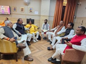 बीजेपी विधायकों को सीएम योगी की फटकार: बुंदेलखंड को अलग राज्य बनाने की मांग पर लगी रोक