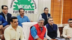 जेवर में नई फिल्म सिटी: बोनी कपूर और भूटानी ग्रुप ने लिया भूखंड का कब्जा