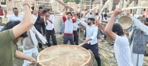 ग्राम दुजाना में सांस्कृतिक उत्सव: बम्प वादन प्रतियोगिता और वरिष्ठ नागरिकों का सम्मान