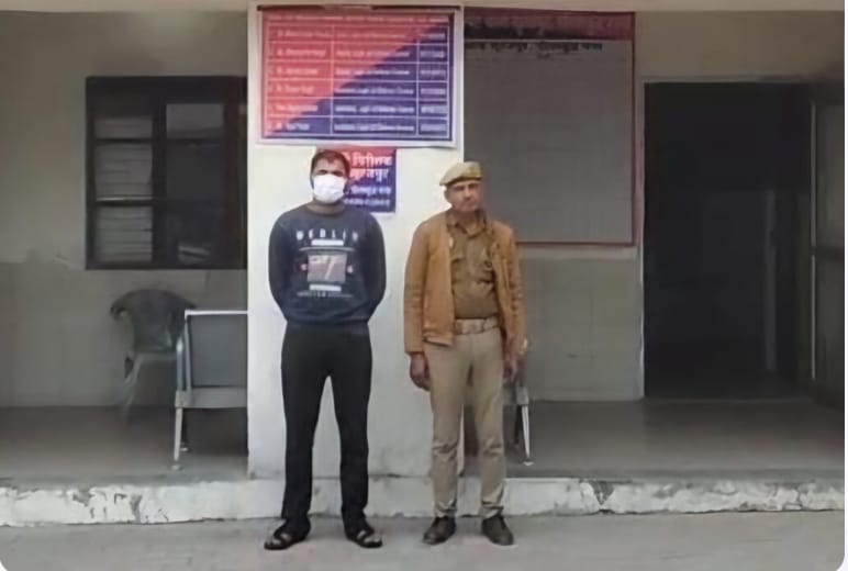 सूरजपुर पुलिस की बड़ी सफलता: गैंगस्टर एक्ट के तहत वांछित अपराधी गिरफ्तार, मोटरसाइकिल चोरी गिरोह का पर्दाफाश