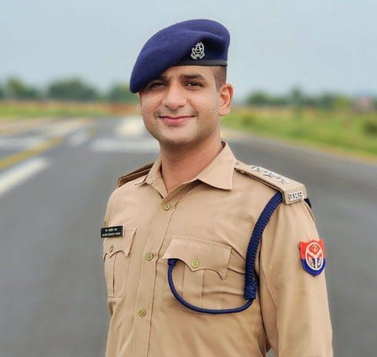 कानपुर के पूर्व ACP मोहसिन खान सस्पेंड: IIT छात्रा से रेप केस में कार्रवाई