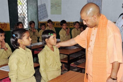 योगी सरकार की नई पहल: ग्रेटर नोएडा में 1.30 करोड़ की लागत से बना हाईटेक स्मार्ट स्कूल