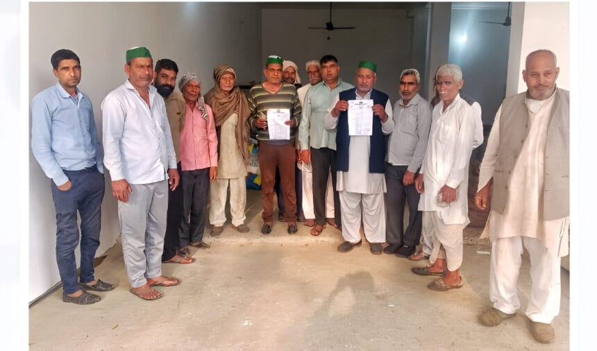 ग्रेटर नोएडा में अस्तौली गांव के किसानों का आक्रोश: प्राधिकरण के सौतेले व्यवहार के खिलाफ काम बंद कराने की चेतावनी