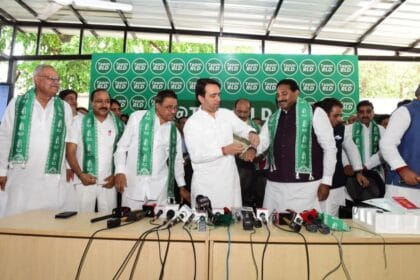 रालोद का कुनबा बढ़ा: पूर्व विधायक जोगेंद्र अवाना समेत कई दलों के नेता जयंत चौधरी की मौजूदगी में RLD में शामिल