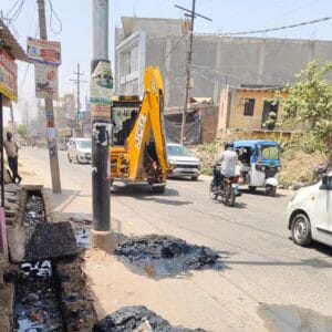 ग्रेटर नोएडा: 'स्मार्ट विलेज' सिरसा में जलभराव और गंदगी से त्राहिमाम, भारतीय टॉक न्यूज़ की ख़बरों द्वारा वीडियो वायरल होने के बाद जागा प्राधिकरण, सफाई अभियान शुरू