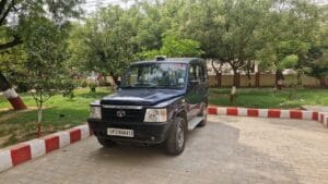 यूपी रेरा ग्रेटर नोएडा कार्यालय में रिश्वतखोरी का पर्दाफाश, एंटी करप्शन टीम ने लेखाकार को ₹5000 लेते रंगे हाथ दबोचा