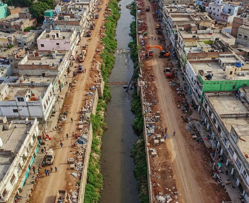 गाजियाबाद से ग्रेटर नोएडा वेस्ट कनेक्टिविटी होगी सुगम, NH-9-शाहबेरी जाम से मिलेगी मुक्ति, नाले पर बनेगी 45 मीटर चौड़ी सड़क