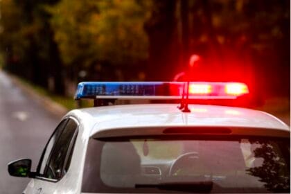 नोएडा पुलिस का विशेष अभियान: अवैध हथियार, नशीले पदार्थ और चोरी के वाहन सहित 16 बदमाश गिरफ्तार