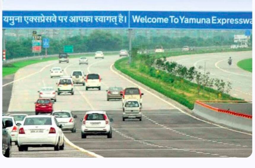 यमुना एक्सप्रेसवे पर पलक झपकते ही कारों से लैपटॉप-बैग चुराने वाला बदमाश जेवर पुलिस ने दबोचा, नोएडा से चुराई बाइक भी बरामद