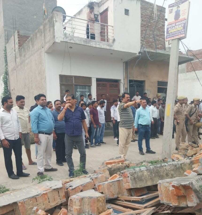 ग्रेटर नोएडा: देवला में प्राधिकरण का बुलडोजर गरजा, ₹12 करोड़ की भूमि अतिक्रमण मुक्त