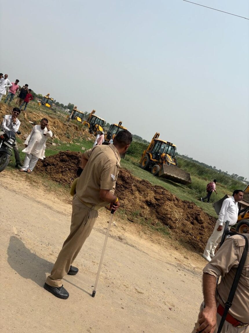 यमुना प्राधिकरण का टप्पल में बड़ा एक्शन: 15 जेसीबी से 25 अवैध कॉलोनियां ध्वस्त, 250 करोड़ की जमीन मुक्त