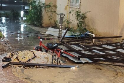 ग्रेटर नोएडा: मिगसन अल्टिमो सोसाइटी हादसे में बिल्डर और मेंटेनेंस कर्मियों पर केस दर्ज, तीन दिन बाद सांसद और विधायक ने लिया सुध