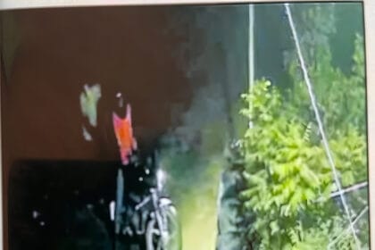 ग्रेटर नोएडा: अच्छेजा के पास ब्लू स्टोन रेजिडेंस कॉलोनी में चोरी, सीसीटीवी में कैद हुई घटना