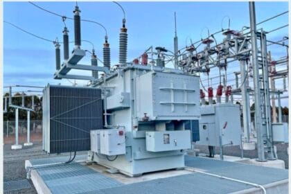 बड़ी खुशखबरी: यूपीपीसीएल द्वारा मिलक लच्छी गांव के विद्युत ढांचे में बड़ा सुधार, 6 ट्रांसफार्मरों की क्षमता बढ़ाई गई