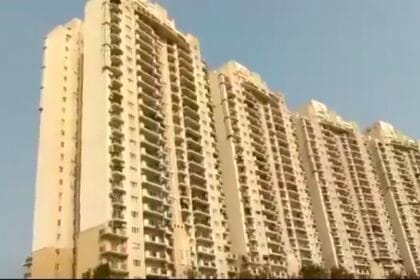 नोएडा ब्रेकिंग: SC के आदेश पर CBI का जेपी ग्रुप के ऑफिस पर छापा: रियल एस्टेट सेक्टर में हड़कंप, खरीदारों से धोखाधड़ी की जांच तेज