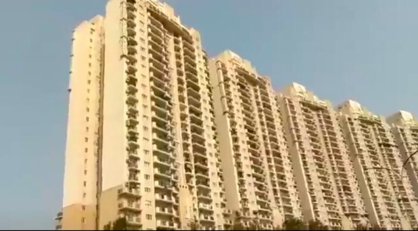 नोएडा ब्रेकिंग: SC के आदेश पर CBI का जेपी ग्रुप के ऑफिस पर छापा: रियल एस्टेट सेक्टर में हड़कंप, खरीदारों से धोखाधड़ी की जांच तेज