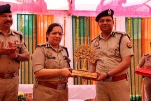 नोएडा में सेक्टर-126 थाने के नए भवन का लोकार्पण, पुलिस कमिश्नर लक्ष्मी सिंह ने नागरिकों को समर्पित किया