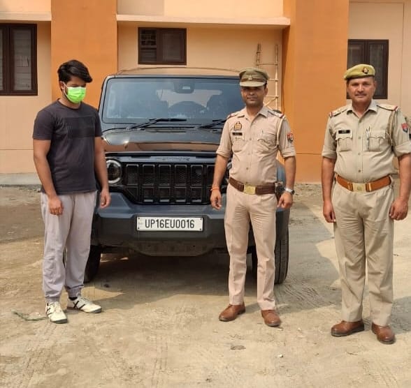 नोएडा: सुपरनोवा के पास थार से खतरनाक स्टंट करना पड़ा महंगा, वीडियो वायरल होने पर चालक गिरफ्तार, गाड़ी सीज