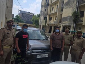 नोएडा: मामूली गाड़ी टक्कर के बाद हुई मारपीट, दो आरोपी गिरफ्तार