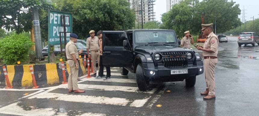 नोएडा में विशेष चेकिंग अभियान: 6 गाड़ियों पर कार्रवाई, 2 ओवरलोड ट्रक सीज
