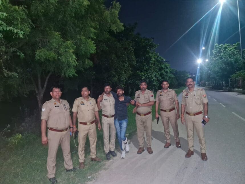 ग्रेटर नोएडा में थाना बिसरख पुलिस मुठभेड़, गोली लगने से शातिर बदमाश घायल, चोरी की बाइक और नकदी बरामद, कई आपराधिक मामलों में रहा है वांछित