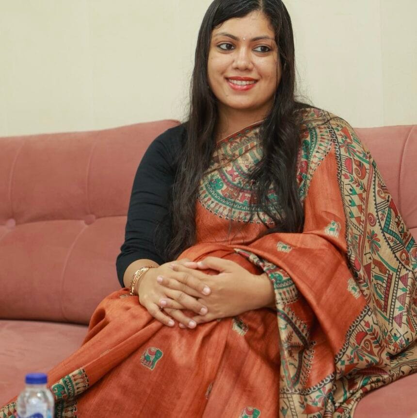 IAS ट्रांसफर लिस्ट 2025: नोएडा की नई डीएम बनीं मेधा रूपम, यूपी में 10 जिलाधिकारी बदले