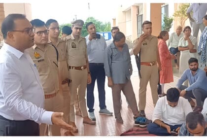 पिलखुवा: रिश्वत मामले में निलंबित लेखपाल सुभाष मीणा ने खाया जहर ,इलाज के दौरान मौत, परिवार में मचा कोहराम