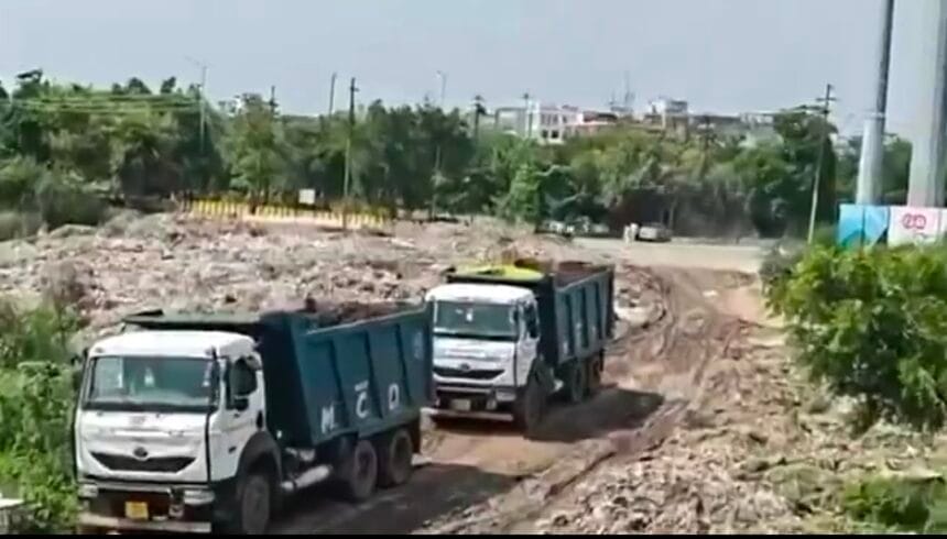 नोएडा का डूब क्षेत्र बना दिल्ली का डंपिंग ग्राउंड: सेक्टर-89 में अवैध तरीके से फेंका गया 20 हजार मीट्रिक टन कूड़ा, सात डंपर सीज