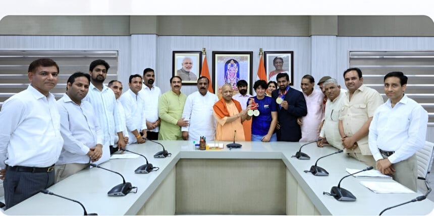 मुख्यमंत्री ने थपथपाई जिले के पहलवानों की पीठ: बबीता नागर और राजेश भाटी को दी बधाई