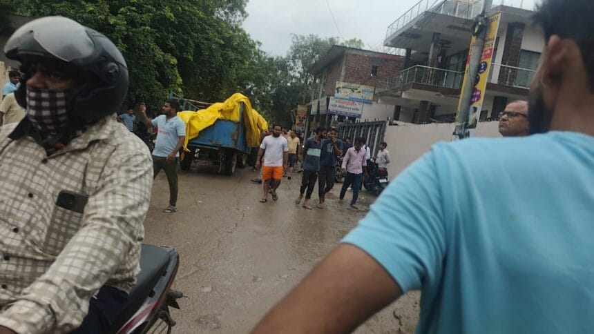 ग्रेटर नोएडा: रोजा जलालपुर लापता व्यक्ति की बुलंदशहर में हत्या, नहर किनारे मिला शव, परिजनों ने लगाया हत्या का आरोप