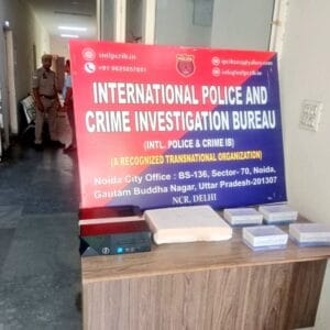  नोएडा पुलिस ने फर्जी 'इंटरनेशनल पुलिस ब्यूरो' का भंडाफोड़ किया, 6 गिरफ्तार