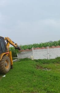  ग्रेटर नोएडा :  तालड़ा गाँव में भू-माफियाओं पर बड़ी कार्रवाई, 100 करोड़ की जमीन पर चला बुलडोजर