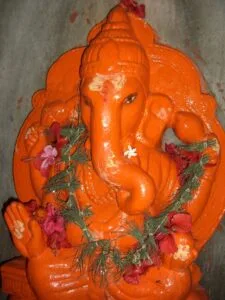  Ganesh Chaturthi 2025: आज घर-घर विराजेंगे गणपति, जानें मूर्ति स्थापना का शुभ मुहूर्त, संपूर्ण पूजा विधि और महत्व&nbsp;