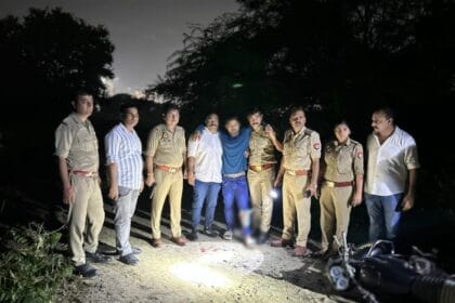 नोएडा में पुलिस मुठभेड़, 25 हजार का इनामी बदमाश गोली लगने से घायल, चाकूबाजी की घटना में था वांछित