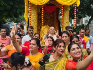 पैरामाउंट गोल्फ फॉरेस्ट में गूंजे गणपति के जयकारे, पांच दिवसीय गणेश महोत्सव का भक्तिमय आगाज