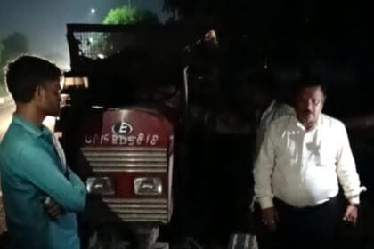 ग्रेटर नोएडा: जैतपुर सर्विस रोड पर कूड़ा फेंकना पड़ा महंगा, प्राधिकरण ने ट्रैक्टर-ट्रॉली जब्त कर लगाया 50,000 का जुर्माना