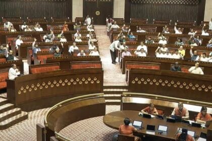 ऑनलाइन गेमिंग पर बड़ा फैसला: पैसे लगाकर खेले जाने वाले गेम्स पर बैन का बिल लोकसभा से पास, 3 साल जेल और 1 करोड़ जुर्माने का प्रावधान