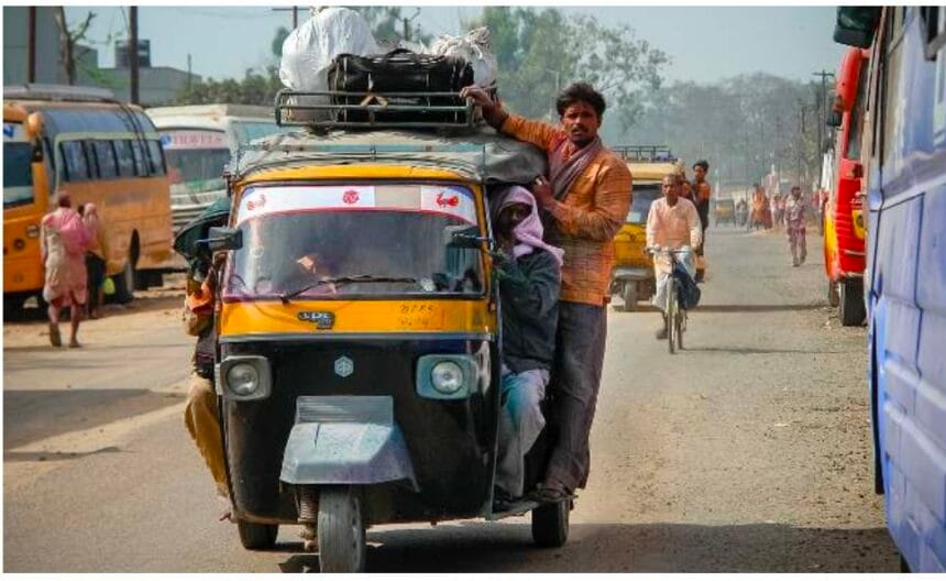 तिलपता का जाम और ऑटो चालकों की मनमानी, यात्रियों की जेब पर दोहरी मार