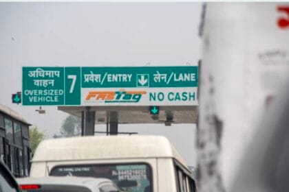 FASTag Annual Pass: UP के इन 4 प्रमुख एक्सप्रेसवे पर नहीं मिलेगी ₹3000 वाली छूट, यात्रा से पहले जानें नियम